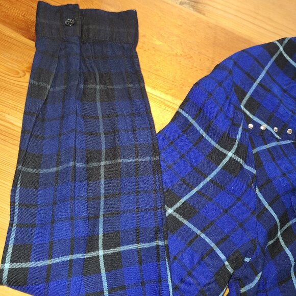 Rock & Republic Ombre Extra-Long Plaid Long Sleeve Button-up Top - Picture 5 of 7